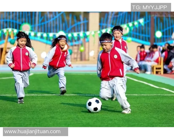 室外游戏足球的魅力与乐趣探讨让孩子们在阳光下尽情奔跑与成长